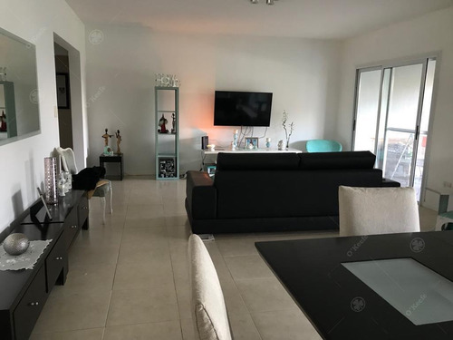 Imagen 8 de 15 de Casa En Venta En Una Planta, De Cuatro Ambientes Con Piscina En Fincas De Iraola Ii