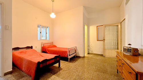 Venta Casa 4 Ambientes Mechongue Con Jardin