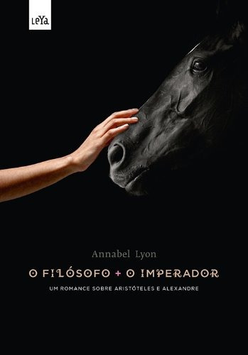 O filósofo e o imperador, de Lyon, Annabel. Editora Casa dos Mundos Produção Editorial e Games LTDA, capa mole em português, 2010