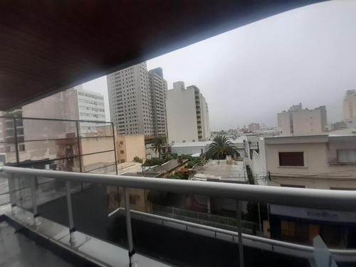 Departamento En Venta - 2 Dormitorios 2 Baños - Río Cuarto