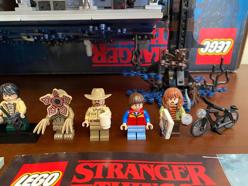 Lego Stranger Things, The Upside Down, Armado 2287 Set Armado Con Caja Y Manual (Usado)