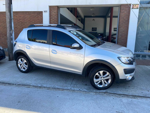 Renault Sandero Stepway 2016 1.6 Privilege 105cv