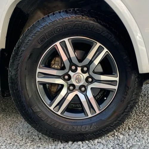 Toyota Fortuner 2.7 Sr 4x2 At 2018