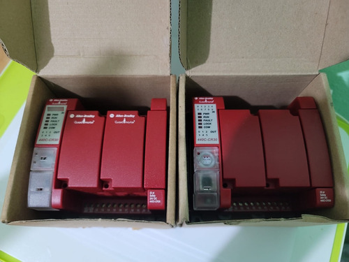 Relé De Seguridad 440c-cr30-22bbb Ser A - En Caja Abierta (Usado)