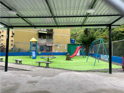 Apartamento En Venta En Caricuao Urb Ud-5
