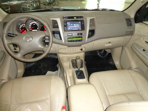 Toyota Hilux Sw4 Cd 3 .0 Srv 4x4 Aut.