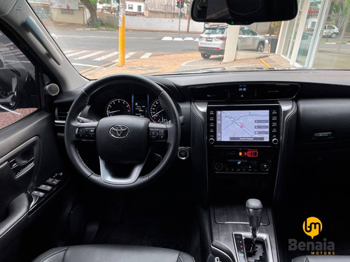 Imagem 12 de 12 de Toyota Hilux Sw4 2.7 Vvt-i Flex Srv 7l 4x2 Automático