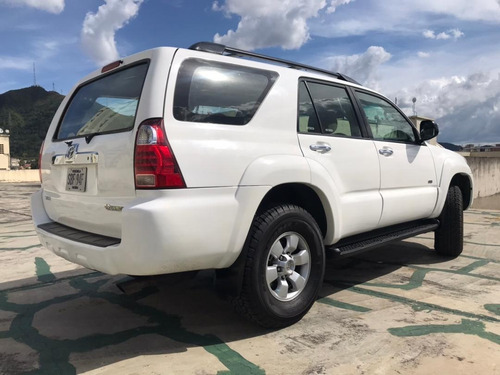 Imagen 2 de 10 de Toyota 4runner