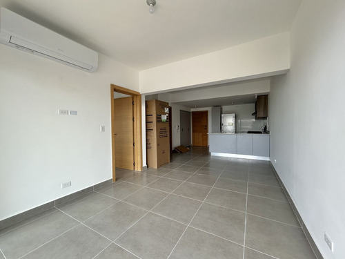 Apartamento De 1 Hab En Alquiler En Gazcue Con Línea Blanca Y Vista Al Mar