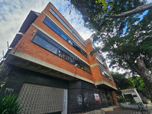 Edificio En Alquiler La Urbina