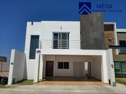 Casa En Venta En Fracc. Las Calzadas Durango