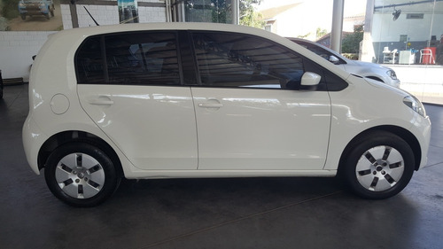 Volkswagen Up! 2014 1.0 Move Up! 75cv 5 P