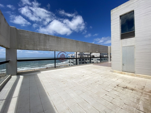 Imagen 22 de 25 de Penthouse En Primera Linea Brava