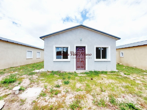 Imagen 1 de 10 de Venta Casa De 3 Dormitorios En Lausana , Maldonado
