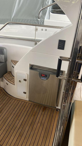 Imagem 14 de 15 de Lancha Triton 52 Fly 2021 Full Ñ Azimut Sessa Phantom