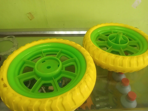 Imagen 1 de 6 de Ruedas De Carrito Bicicleta Inventos 200mm X 11mm Pack-02