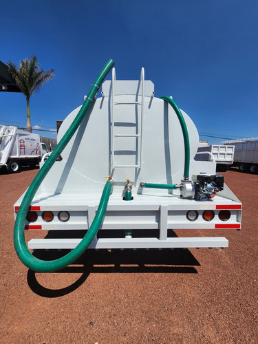 International 4300 Modelo 2015 Pipa De Agua 10,000 Litros