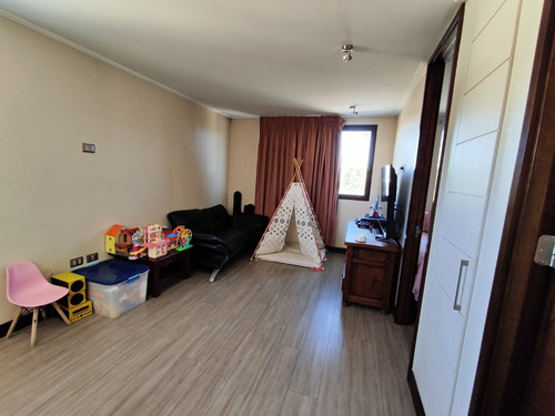Se Arrienda, 3d, 4b, Piscina, No Perimetro