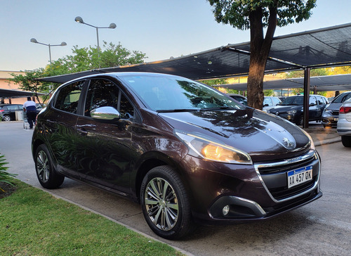 Peugeot 208 1.6 Allure