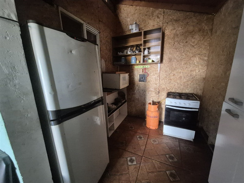 Casa En Venta De 3 Dorm.1 Baño En Colina