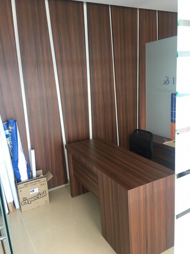 Vendo Hermosa Oficina Amoblada