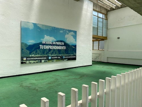 Imagen 9 de 30 de Venta De Edificio Educacional En Prados Del Este, Para Colegio O Preescolar Con 12 Salones Mas Patio Amplio Al Aire Libre, Mas Casa Anexa