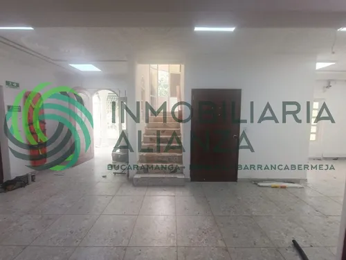 Casa En Arriendo En El Recreo. Cod A17036