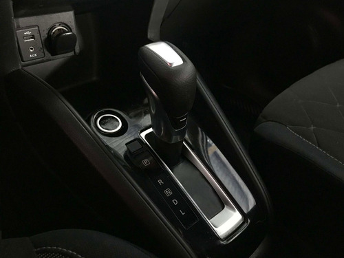 Imagen 10 de 13 de Nissan Kicks Advance 2017 Plata