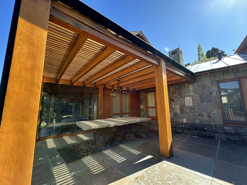 Casa En Venta En San Martín De Los Andes, Mansión De Lujo Con Muelle Privado En Chihuallanca Lago Lolog