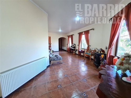 Imagen 14 de 25 de Casa En Venta De 6 Dorm. En Colina