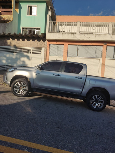 Toyota Hilux 2.7 Srv Cab. Dupla 4x2 Flex Aut. 4p