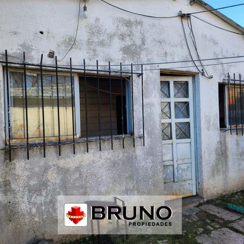 Casa Fondo En Venta En Ituzaingo Norte
