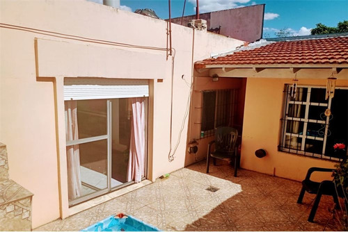 Venta 4 Ambientes ,patio Y Terraza