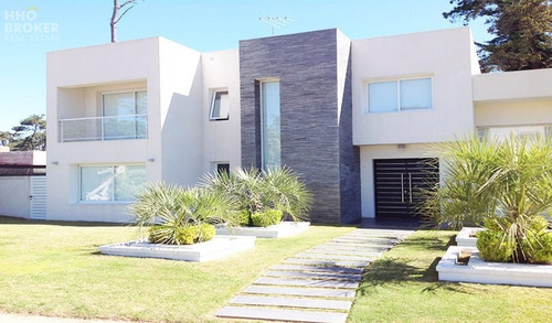 Increíble Casa En Venta Barrio Privado Boulevard Park - Punta Del Este- Ref: 87