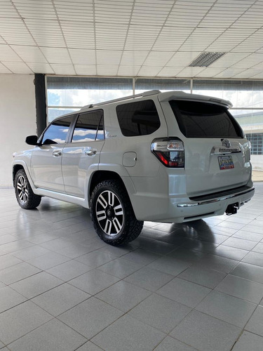 Imagen 3 de 7 de Toyota 4runner Limited