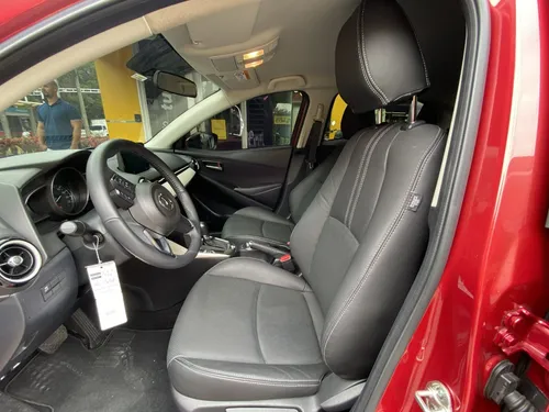 Mazda 2 1.5 Touring At 4x2 2025