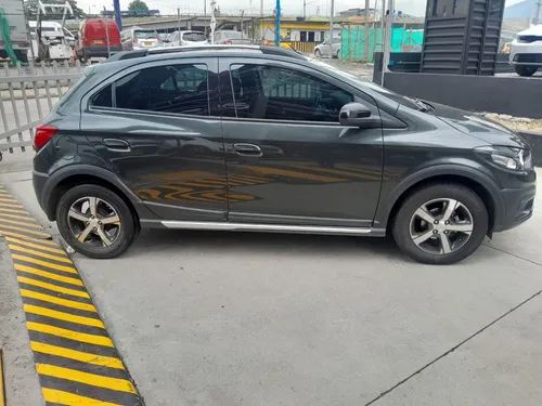 Chevrolet Onix 1.4 Ltz 5 p
