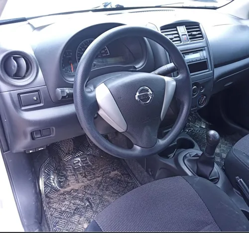 Nissan Versa 1.6 Drive