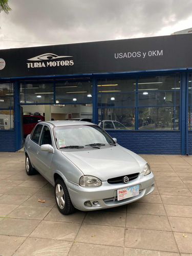 Chevrolet Corsa Classic 1.6 Gl Aa 4P