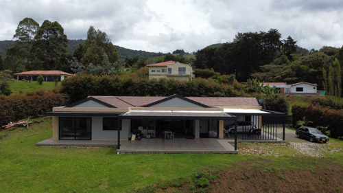 Hermosa Casa Moderna En Venta Sector Llanogrande La Ceja - Antioquia.