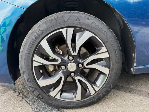 Chevrolet Onix 1.0t Automática
