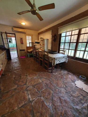Imagen 7 de 14 de Hermoso Chalet 5 Ambientes Con Pileta En El Trebol