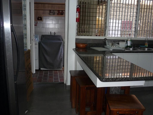 Casa En Venta, Urb. Los Naranjos Del Cafetal