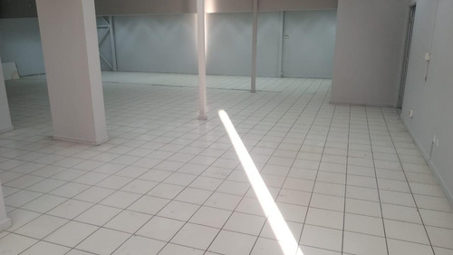 Se Arrienda Gran Local Comercial En Centro De Talca