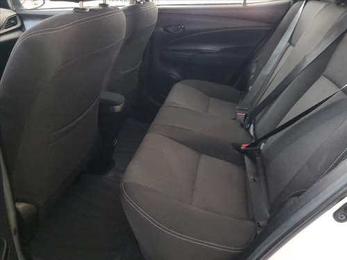Toyota Yaris 1.5 16V FLEX SEDAN XL LIVE MULTIDRIVE