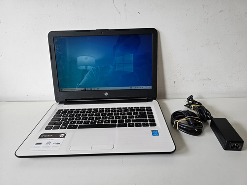 Notebook Hp 14'' I3 4gb Ram Windows 10 445gb Ssd + Cargador 