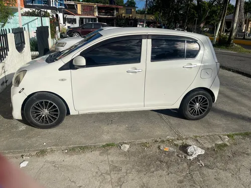 Daihatsu Mira 2016 Precio: 360,000 Contacto: 829-945-8161 U