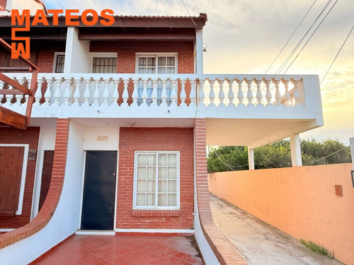 Triplex Al Frente De 5 Ambientes Sobre Calle Asfaltada Zona Céntrica Calle Costanera E/ 84 Y 85 Uf 1