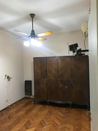 Ph En Venta - 5 Dormitorios 4 Baños - 299mts2 - Rafael Calzada, Almirante Brown