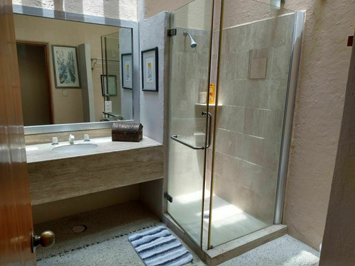 Imagen 19 de 27 de Hermosa Casa Tipo Dúplex Estilo Barragán